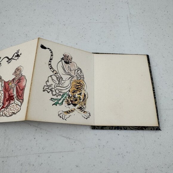 18 Eighteen Arhats Luohan Chinese Fan-Fold Art Print Book - Picture 10 of 14